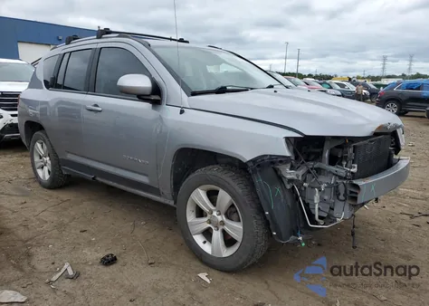 2017 Jeep Compass Sport z USA, uszkodzony, nr VIN 1C4NJDBB7HD143573